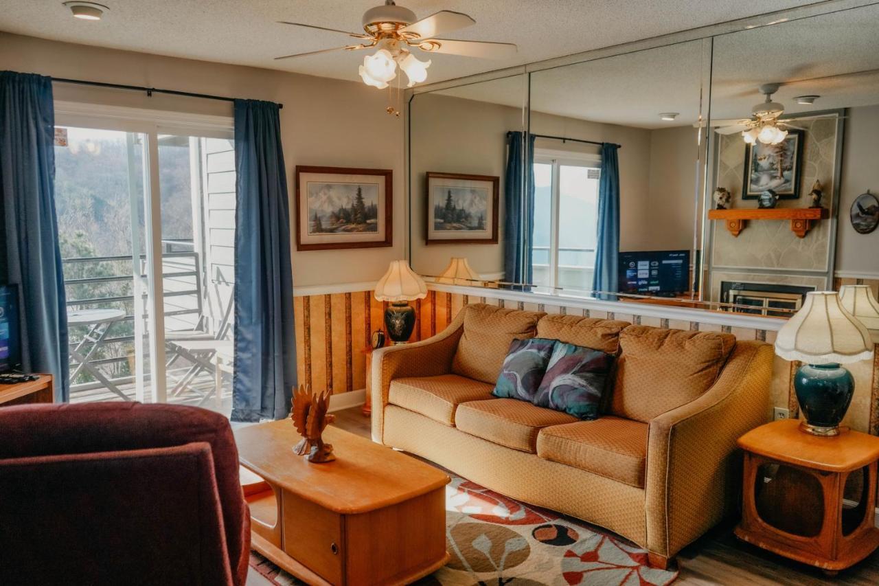 Smoky Mountains Studio With Balcony Gatlinburg Exterior foto