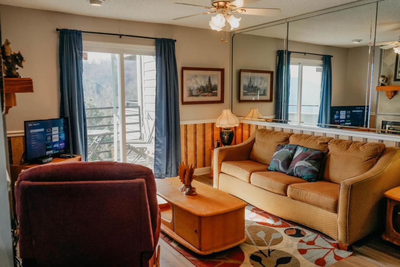 Smoky Mountains Studio With Balcony Gatlinburg Exterior foto
