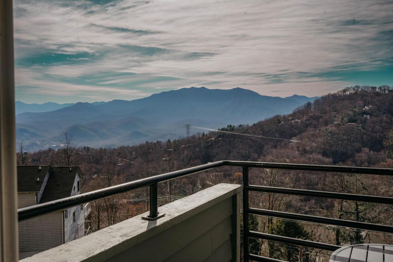 Smoky Mountains Studio With Balcony Gatlinburg Exterior foto